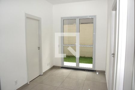 Sala/Cozinha de apartamento para alugar com 2 quartos, 54m² em Socorro, São Paulo