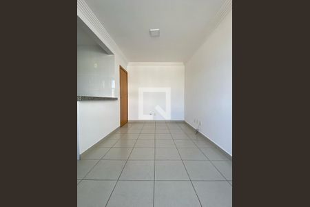 Sala de apartamento à venda com 3 quartos, 64m² em Heliópolis, Belo Horizonte