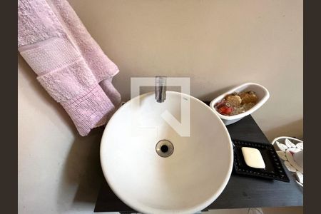 Lavabo de casa para alugar com 4 quartos, 350m² em Planalto Paulista, São Paulo