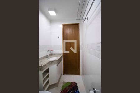 Apartamento para alugar com 54m², 2 quartos e 2 vagas Apartamento para alugar com 54m², 2 quartos e 2 vagasBanheiro