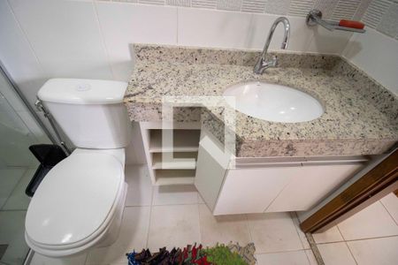 Apartamento para alugar com 54m², 2 quartos e 2 vagas Apartamento para alugar com 54m², 2 quartos e 2 vagasBanheiro