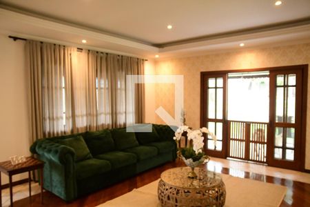 Casa de condomínio para alugar com 750m², 4 quartos e 8 vagasSala