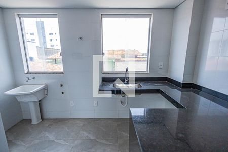 Sala / cozinha americana de apartamento para alugar com 3 quartos, 70m² em Letícia, Belo Horizonte