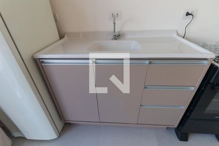 Pia de kitnet/studio para alugar com 1 quarto, 32m² em Tingui, Curitiba