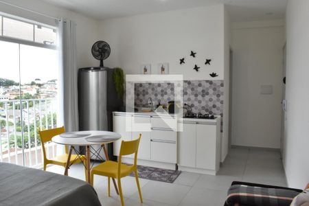 Studio de kitnet/studio para alugar com 1 quarto, 24m² em Tingui, Curitiba