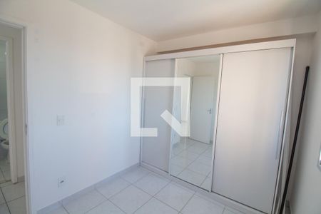 Quarto 2 de apartamento para alugar com 2 quartos, 46m² em Cidade Satelite Santa Barbara, São Paulo