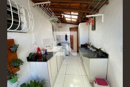 Casa à venda com 3 quartos, 226m² em Alípio de Melo, Belo Horizonte