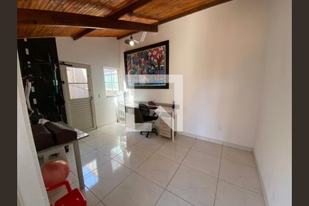 Casa à venda com 3 quartos, 226m² em Alípio de Melo, Belo Horizonte