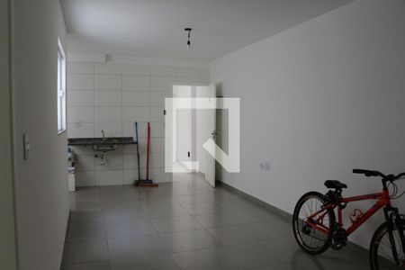 Casa de condomínio para alugar com 58m², 2 quartos e sem vagaSala/Cozinha