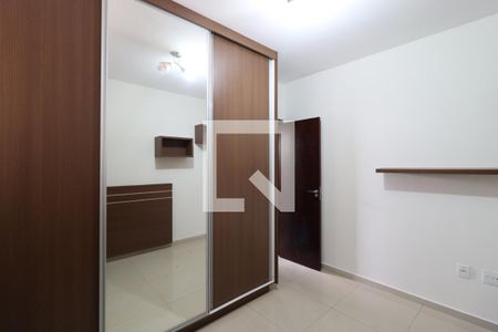 Quarto 1 de apartamento para alugar com 3 quartos, 110m² em Umuarama, Uberlândia