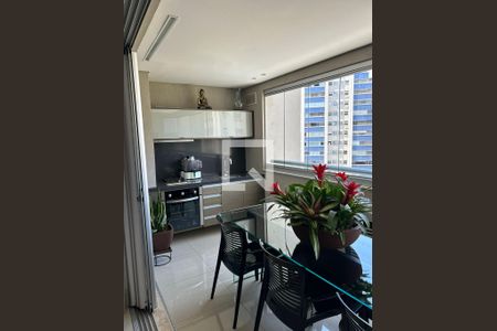 varanda de apartamento à venda com 3 quartos, 125m² em Vila da Serra, Nova Lima