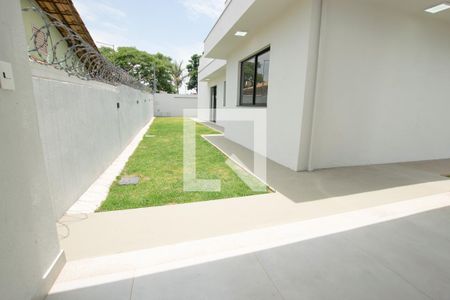 Área Externa de casa à venda com 4 quartos, 165m² em Lundcéia, Lagoa Santa