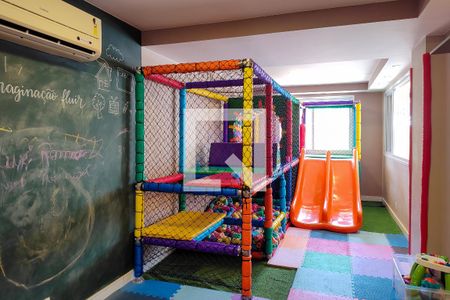 Apartamento à venda com 60m², 2 quartos e sem vaga Apartamento à venda com 60m², 2 quartos e sem vagaÁrea comum - Playground