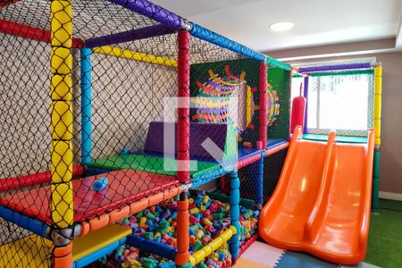 Apartamento à venda com 60m², 2 quartos e sem vaga Apartamento à venda com 60m², 2 quartos e sem vagaÁrea comum - Playground