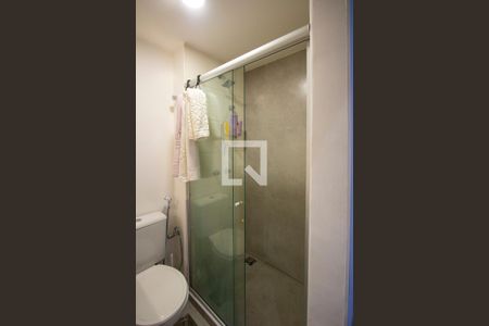 Apartamento à venda com 60m², 2 quartos e sem vaga Apartamento à venda com 60m², 2 quartos e sem vagaBanheiro da Suíte