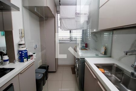 Cozinha de apartamento à venda com 2 quartos, 87m² em Sagrada Família, Belo Horizonte