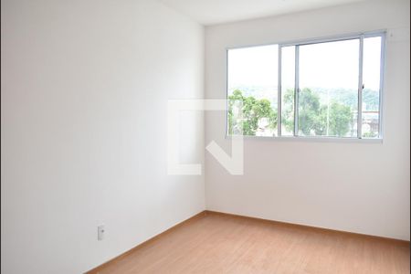 Sala de apartamento para alugar com 2 quartos, 45m² em Guaratiba, Rio de Janeiro