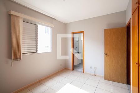 Suíte de apartamento à venda com 3 quartos, 90m² em Santa Amelia, Belo Horizonte