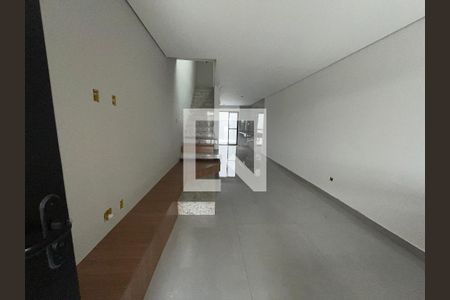 Sala de casa à venda com 3 quartos, 120m² em Cidade Patriarca, São Paulo