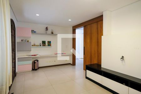 Sala de TV de casa à venda com 4 quartos, 394m² em Jardim São Caetano, São Caetano do Sul