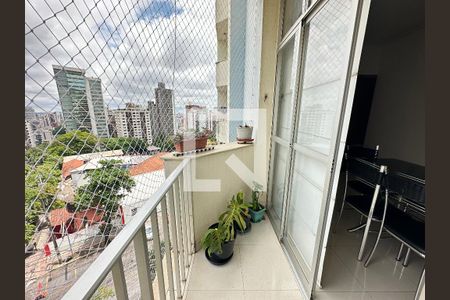 Sacada de apartamento à venda com 2 quartos, 65m² em Savassi, Belo Horizonte