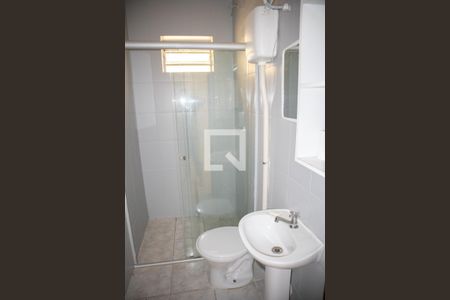 Banheiro de casa para alugar com 1 quarto, 27m² em Vila Leonor, São Paulo