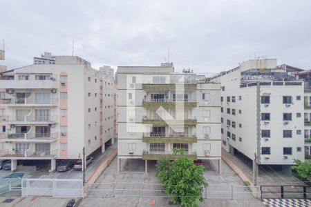 Vista de apartamento para alugar com 3 quartos, 70m² em Jardim Las Palmas, Guarujá