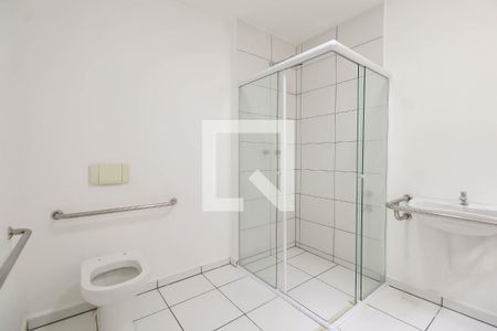 Banheiro de apartamento para alugar com 1 quarto, 37m² em Brás, São Paulo