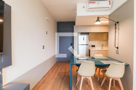 Sala/Quarto de apartamento para alugar com 1 quarto, 36m² em Água Verde, Curitiba