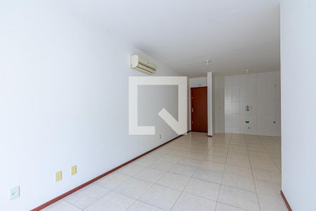 Sala de apartamento para alugar com 2 quartos, 70m² em Ipiranga, São José