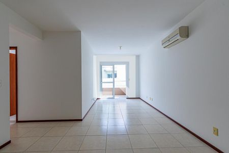 Sala de apartamento para alugar com 2 quartos, 70m² em Ipiranga, São José