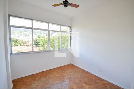 Quarto 1 de apartamento para alugar com 2 quartos, 75m² em Grajau, Rio de Janeiro