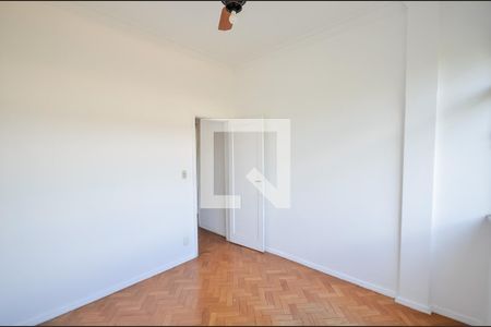 Quarto 1 de apartamento para alugar com 2 quartos, 75m² em Grajau, Rio de Janeiro