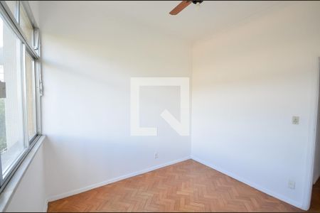 Quarto 1 de apartamento para alugar com 2 quartos, 75m² em Grajau, Rio de Janeiro