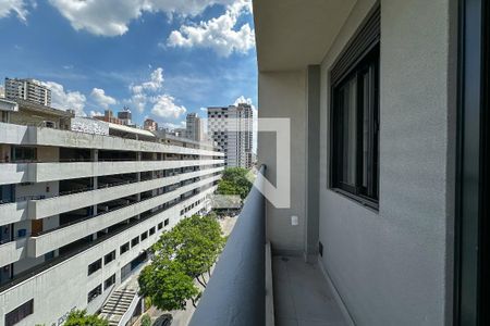 Varanda de kitnet/studio para alugar com 1 quarto, 26m² em Perdizes, São Paulo