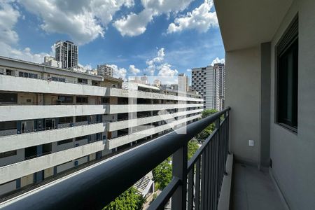 Varanda de kitnet/studio para alugar com 1 quarto, 26m² em Perdizes, São Paulo