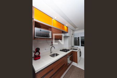 Cozinha de apartamento para alugar com 1 quarto, 37m² em Água Branca, São Paulo