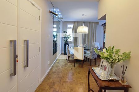 Hall de entrada de apartamento à venda com 3 quartos, 134m² em Centro, Campinas