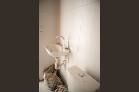 Banheiro de kitnet/studio à venda com 0 quarto, 28m² em Vila Mazzei, São Paulo