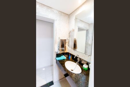 Lavabo de casa à venda com 3 quartos, 290m² em Vila Camilópolis, Santo André