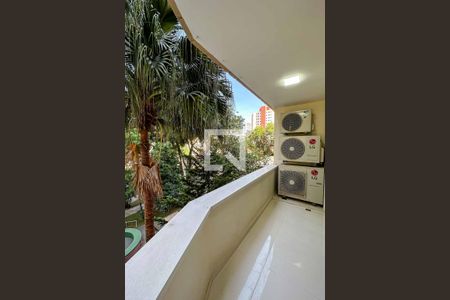 Sacada de apartamento à venda com 4 quartos, 121m² em Santana, São Paulo