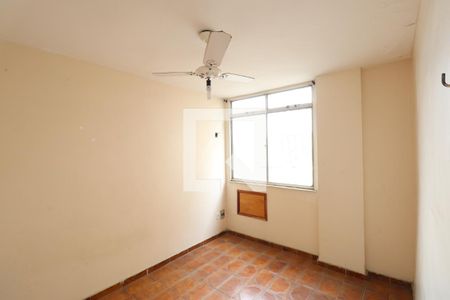 Quarto 2 de apartamento para alugar com 2 quartos, 65m² em Porto Novo, São Gonçalo