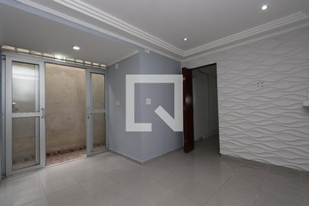 Sala de casa para alugar com 3 quartos, 100m² em Jardim Sônia Maria, São Paulo