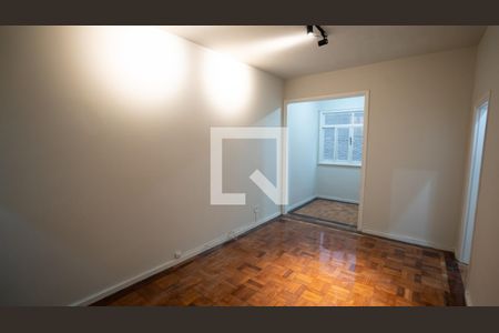 Sala de apartamento para alugar com 2 quartos, 70m² em Humaitá, Rio de Janeiro