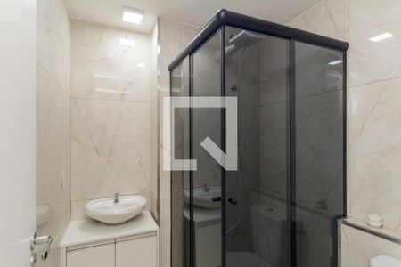 Banheiro de apartamento para alugar com 1 quarto, 27m² em Vila Buarque, São Paulo