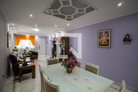 Sala de casa à venda com 4 quartos, 230m² em Itaquera, São Paulo