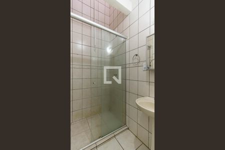 Banheiro de casa à venda com 2 quartos, 80m² em Mato Grande, Canoas