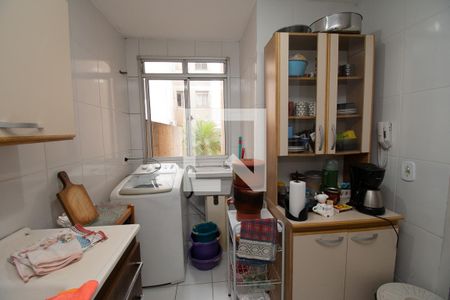 cozinha/lavanderia de apartamento à venda com 2 quartos, 58m² em Santos Dumont, São Leopoldo