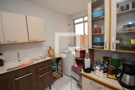 cozinha de apartamento à venda com 2 quartos, 58m² em Santos Dumont, São Leopoldo