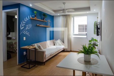 Sala de apartamento para alugar com 2 quartos, 45m² em Recreio dos Bandeirantes, Rio de Janeiro